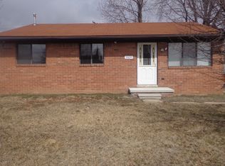 33650 Palmer Rd, Westland, MI 48186