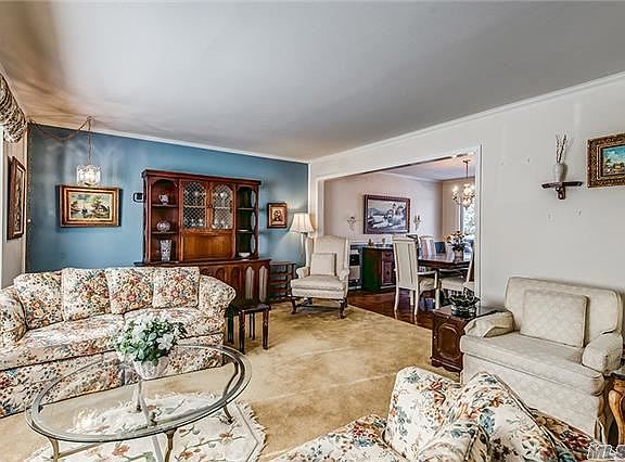 5th image of 4033 New York Ave