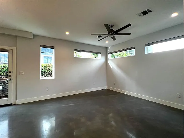 1404 Marcus Pl #2 — Photo 5