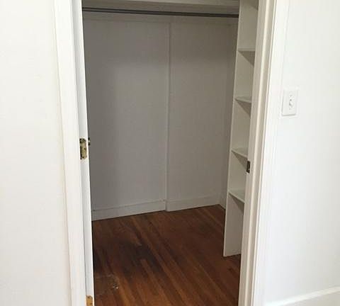 5th image of 319 President Clinton Ave Ste 208