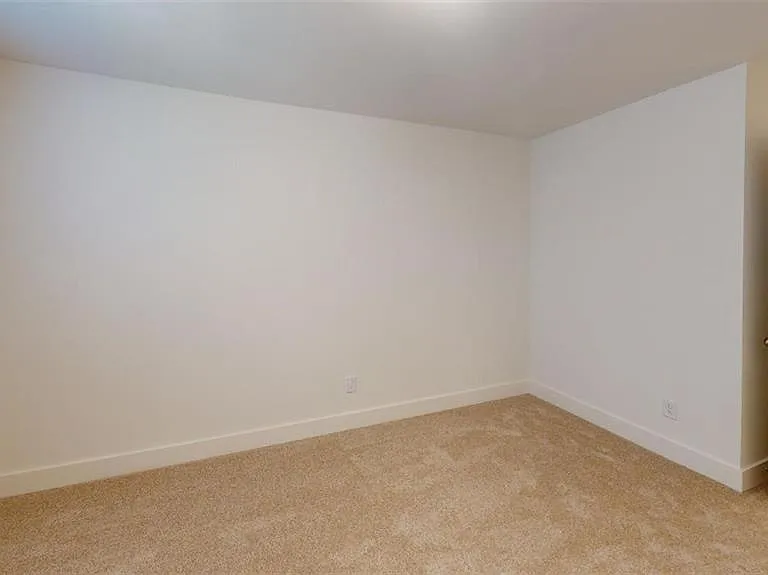 6328 Scudders Dr — Photo 30