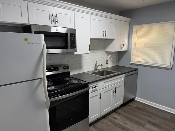 1 bed, 1.0 bath, 350 sqft, $1,000, (undisclosed Address), Waterford, MI 48327