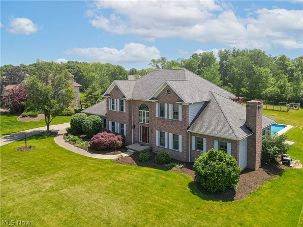 3226 Hardwood Hollow Rd, Medina, OH 44256