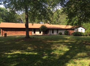 1751 Dry Creek Rd, Cookeville, TN 38501
