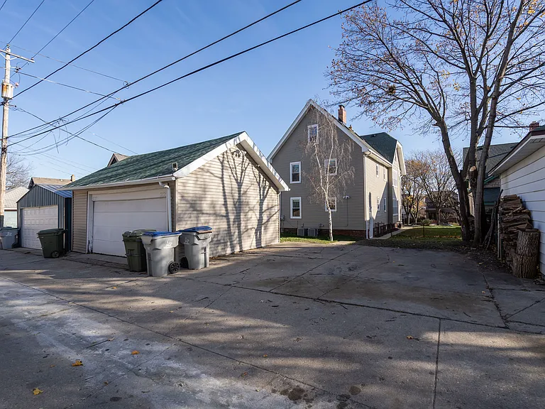 2127 N Hi Mount Blvd #UPPER — Photo 16