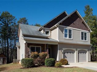 37 Noble Rd, Fairview, NC 28730