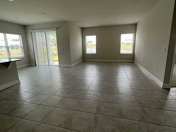 3rd image of 2975 Slough Creek Dr