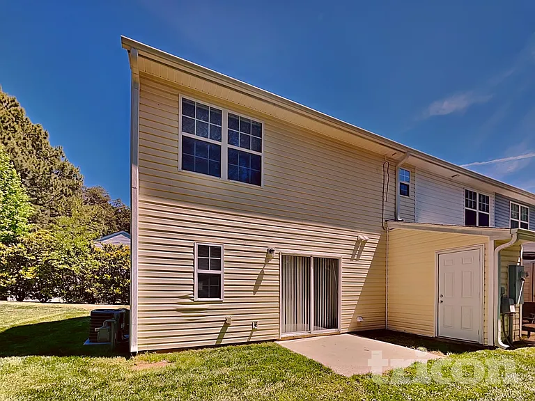 12360 Hennigan Place Ln — Photo 15