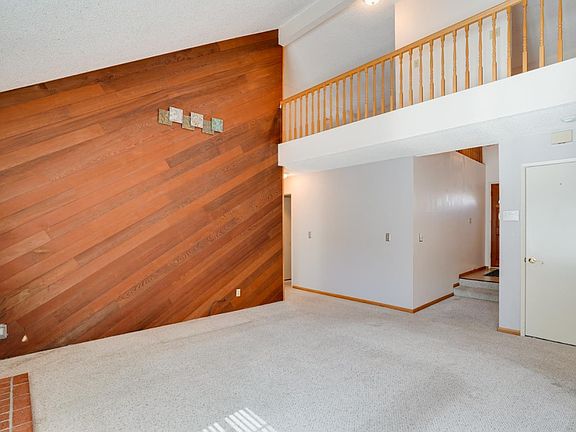 4th image of 1371 Aberford Dr
