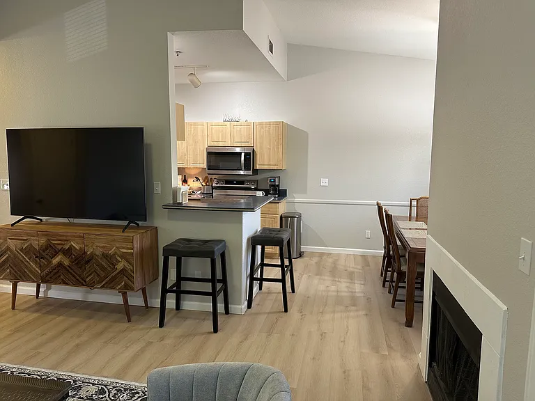 9600 N 96th St #230 — Photo 3