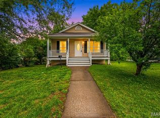1904 N 5th St, Saint Charles, MO 63301