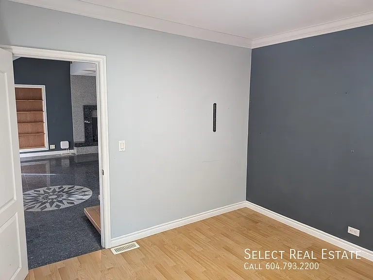 46365 Cessna Dr — Photo 6