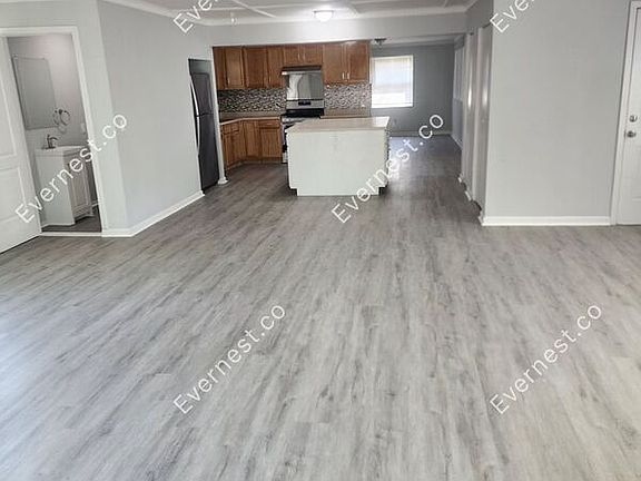 5th image of 519 Harvest Dr