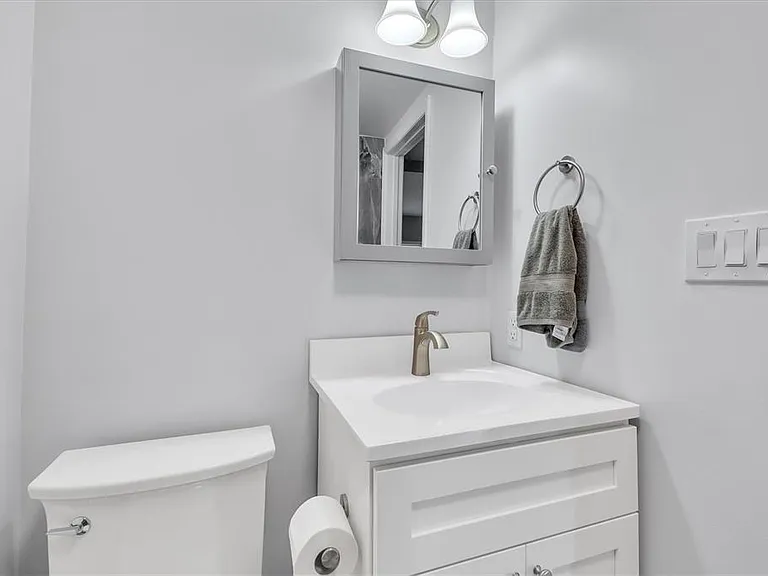 2305 Novus St — Photo 9
