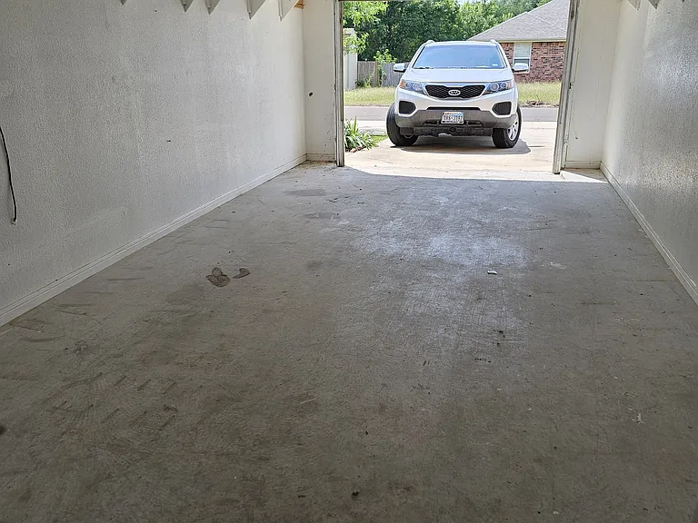 1096 Squire Dr #B — Photo 6