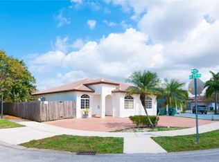 7735 NW 197th Ln, Hialeah, FL 33015
