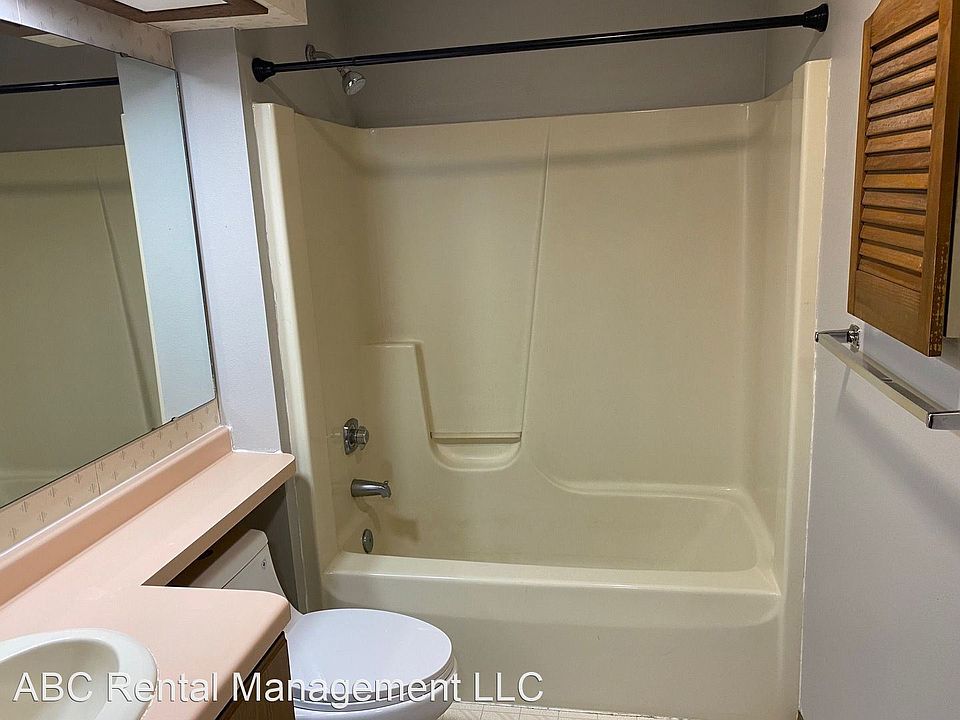 172 West Hill Road Apartments Rhinelander, WI Zillow