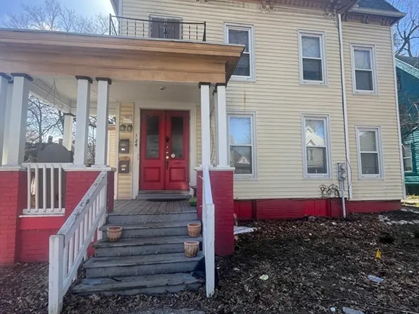 124 Catharine St, Springfield, MA 01109