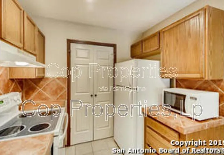 8633 Datapoint Dr #210 — Photo 9