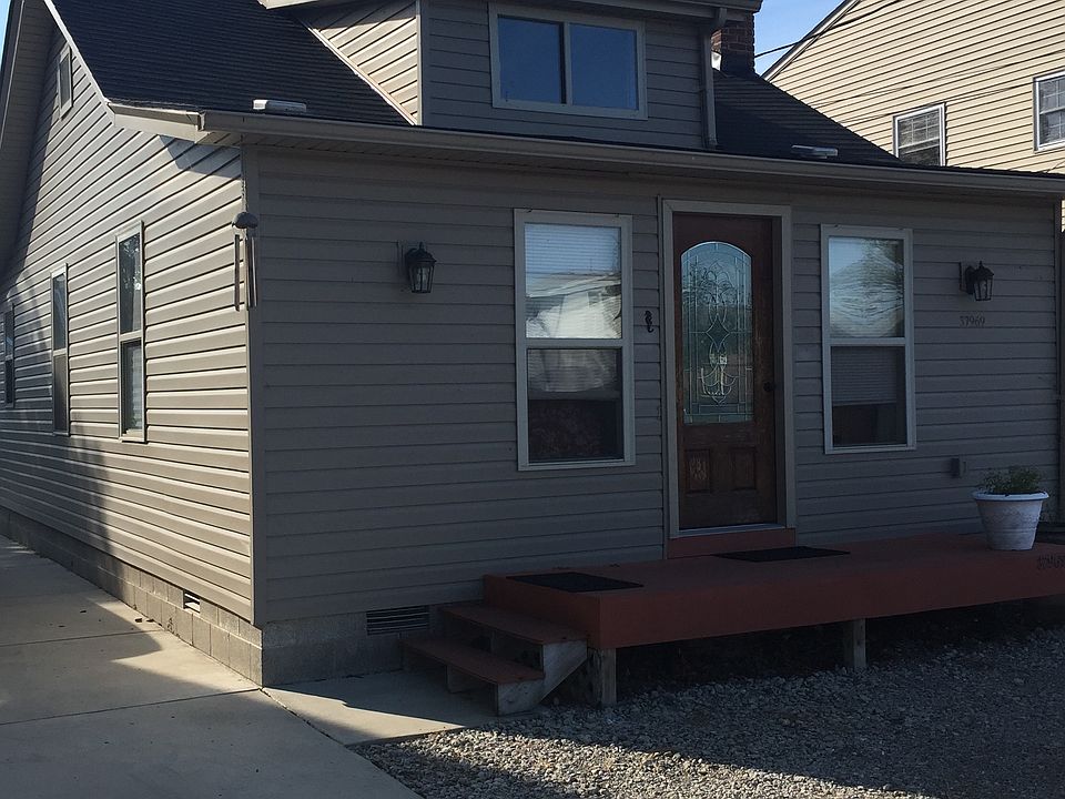 1st image of 37969 Elm Ln
