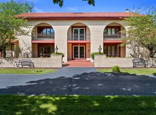 9117 N Greenbrook Rd, River Hills, WI 53217