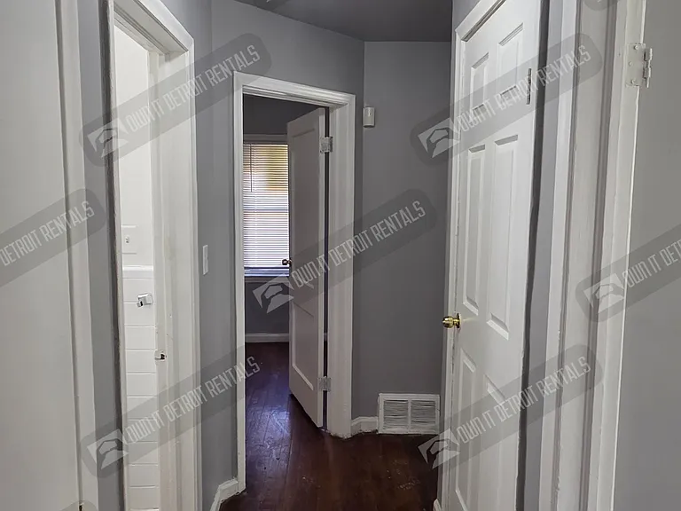 9310 Fielding St — Photo 16