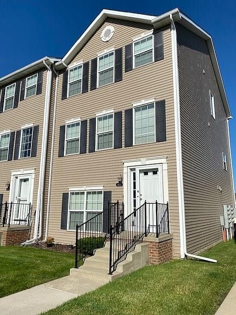 1st image of 4515 NE Milligan Ln