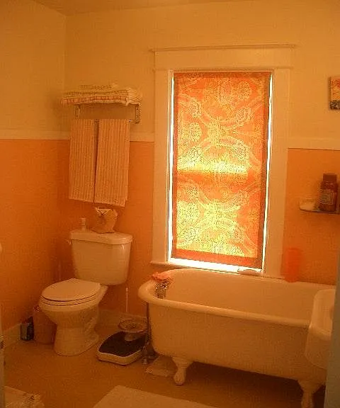 2nd Floor Forward Bathroom