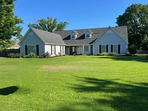 203 E Queensbury Ln, Florence, AL 35630