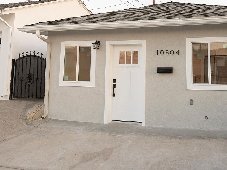 1st image of 10804 El Arco Dr