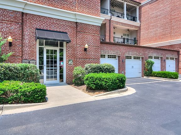 2nd image of 134 Laurens St NW APT B