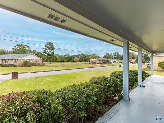 4th image of 817 Mira Vista Dr SE