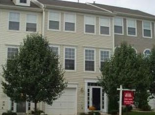 7002 Sauvage Ln, Gainesville, VA 20155