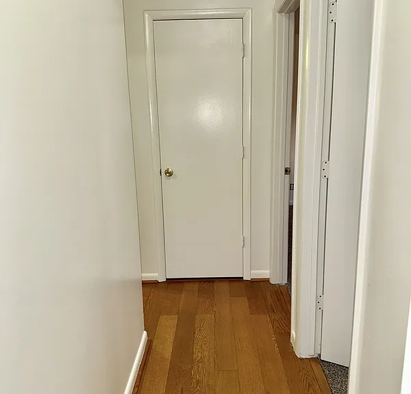 966 S Glendale St — Photo 23