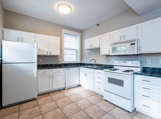 234 E 9th St APT 305, Indianapolis, IN 46204