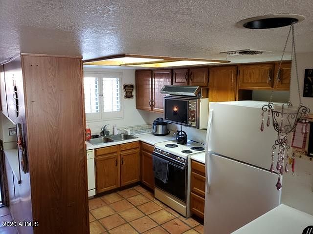 2nd image of 18239 N 40th St Unit 155