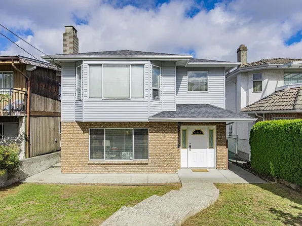 5453 Norfolk St, Burnaby, BC V5G 1G3