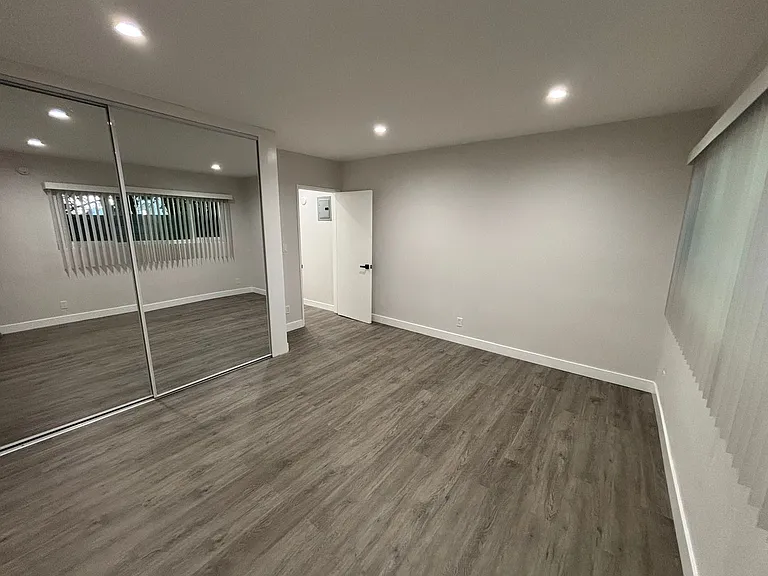 4540 Vista Del Monte Ave — Photo 10