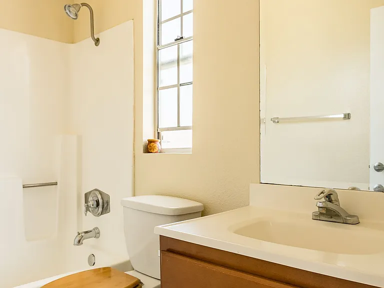 4327 Swift Ave #5 — Photo 21