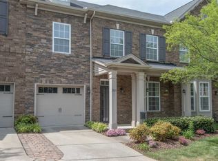 2021 Traemoor Village Dr, Nashville, TN 37209