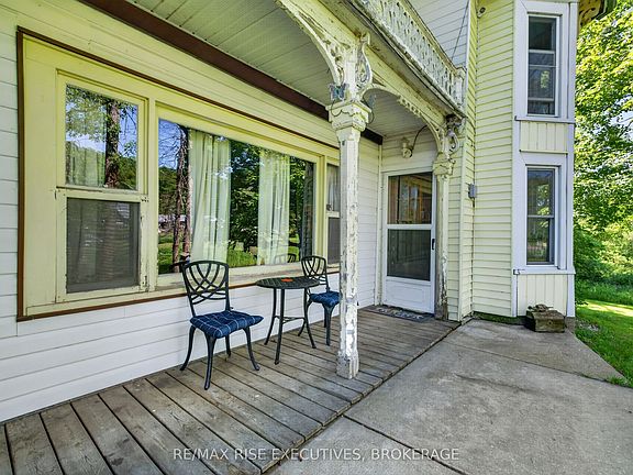 4th image of 16 Westport Rd