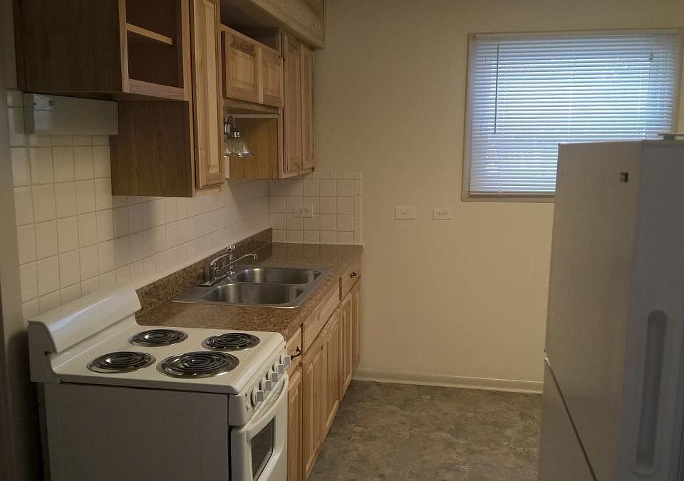 Kitchen with Dining area