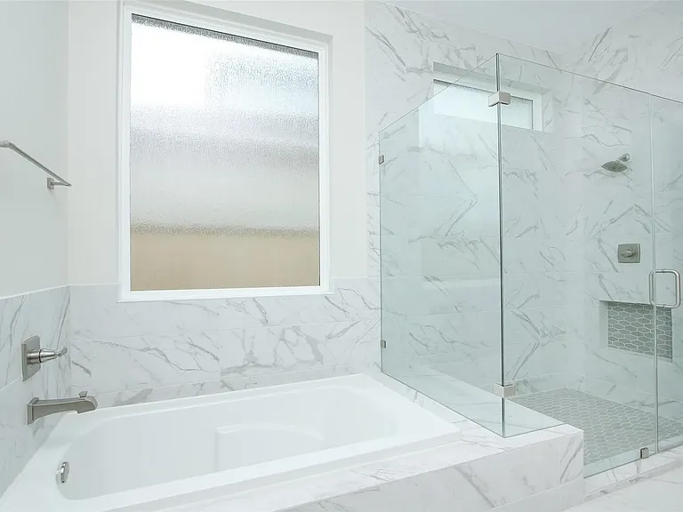8018 Hingham Ln — Photo 25