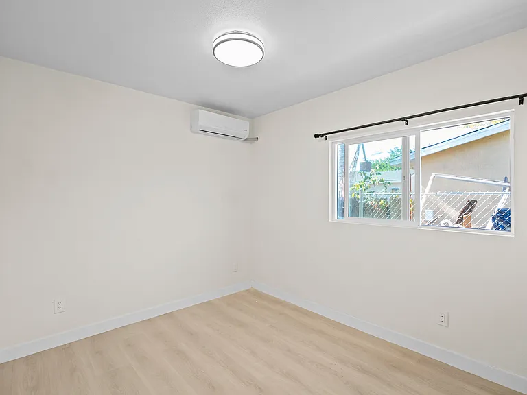 1072 Casa Hermosa Dr — Photo 8