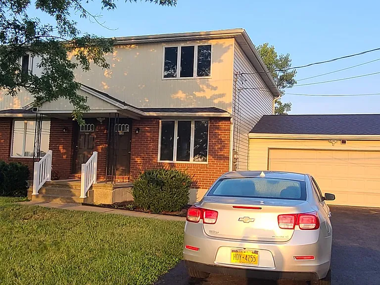 4406 Dickersonville Rd — Photo 1
