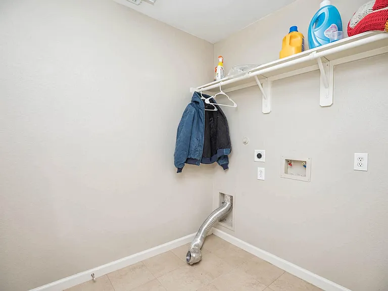 21206 Colton Cove Dr — Photo 27