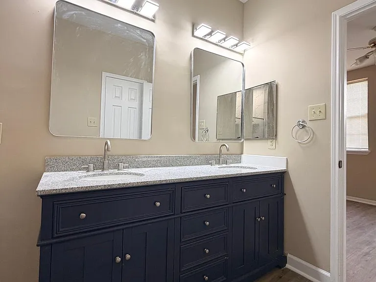 666 Gateway Dr SE #501 — Photo 16