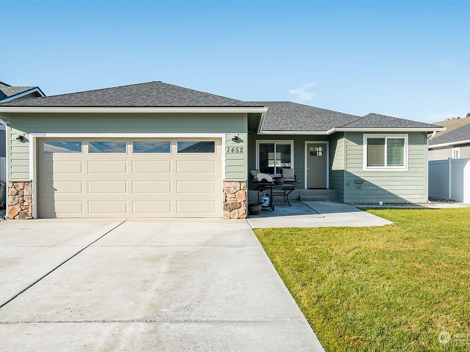 1st image of 1452 Sally Jean Way