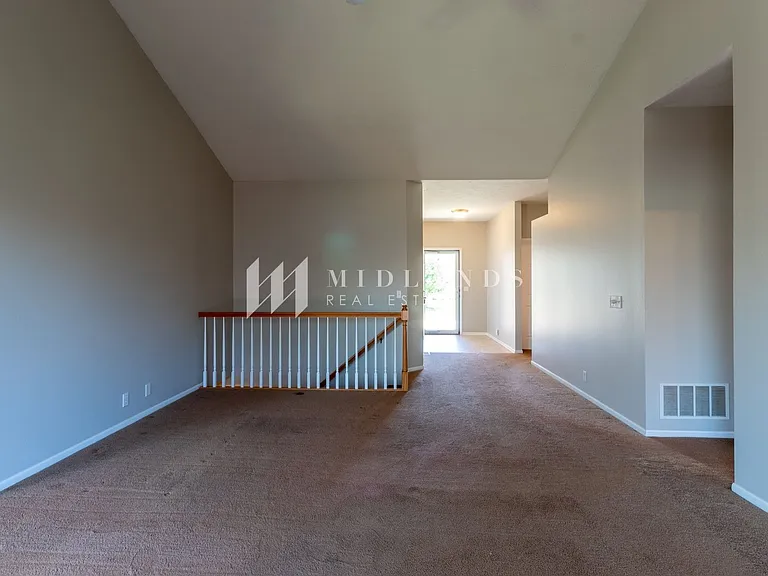 1007 Woodview Dr — Photo 11
