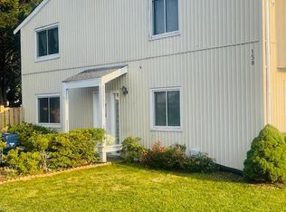 158 N Cottage Rd, Sterling, VA 20164